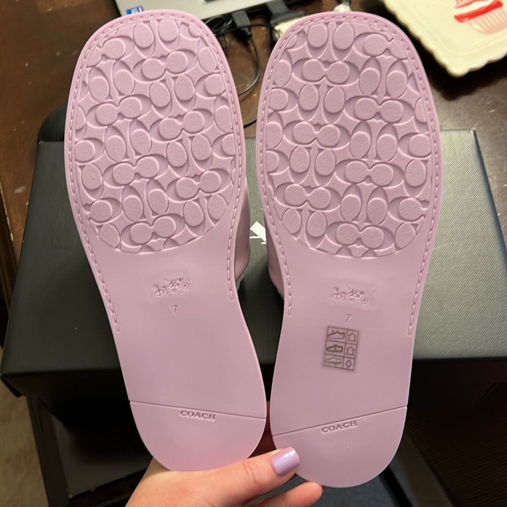 Coach sandals - Picture 3 of 5